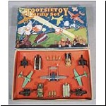 No.5220 Army set - 1937 version (photo by Lloyd Ralston Gallery Auctions)